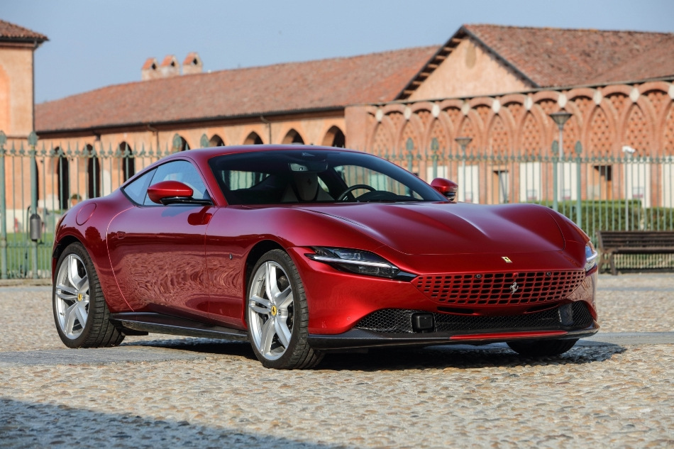 Pregled športnega kupeja Ferrari Roma