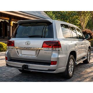 Zadnji difuzor – obloga brez kroma 2016-2021 (Executive 2019/2021, za vlečno kljuko) Toyota Land Cruiser 200 2007–2021 fotografija 2