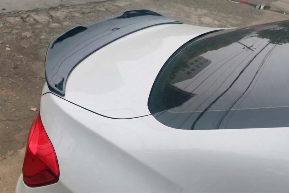 BMW serija 3 F30/F31 2012–2019 Zadnji spojler PSM-Style (za F30/F80, črna sijaj) Fotografija 1