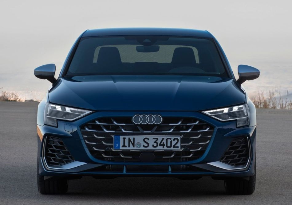 Test Audi S3 Sedan: prenova 2024