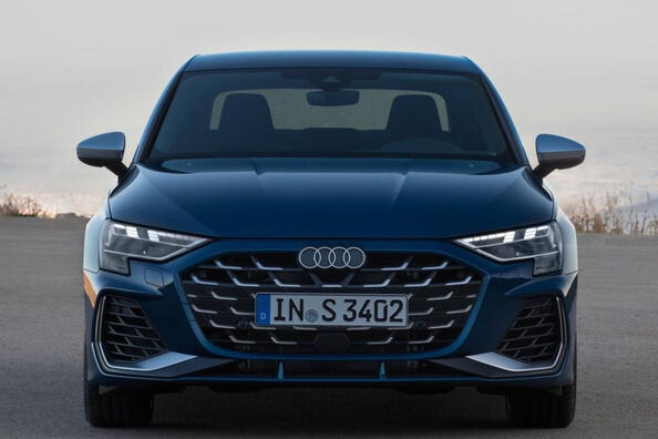 Test Audi S3 Sedan: prenova 2024