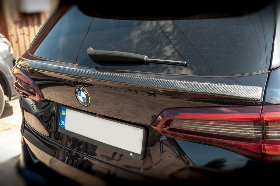 BMW X5 G05 2019–2026 Spodnji spojler V1 (naravni karbon) Image