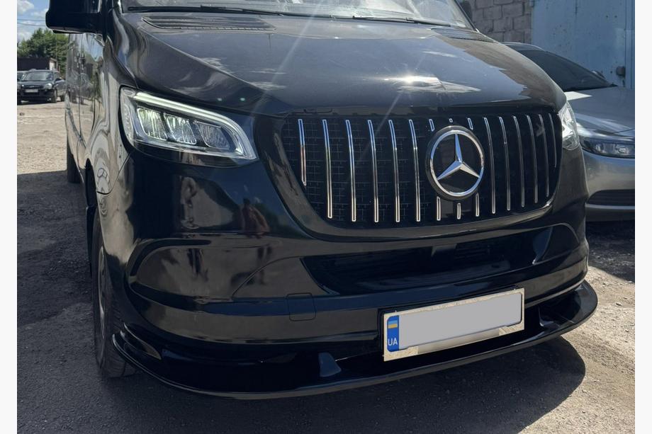 Mercedes Sprinter W907/W910 2018– Sprednja emblem (OEM) Fotografija 5