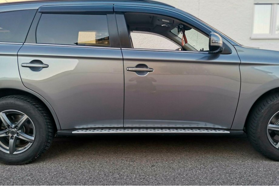 Mitsubishi Outlander 2012–2021 Bočne stopnice OEM V1 (2 kos, aluminij) Image