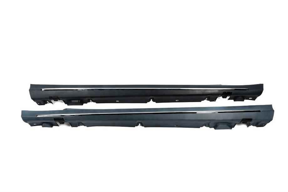Mercedes C-class W205 2014–2021 AMG stranski pragovi Image
