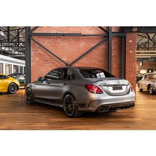 Zadnji difuzor z izpušnimi zaključki Silver (C63 dizajn 2018-2021) fotografija 1