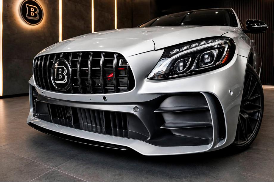 Mercedes C-class W205 2014–2021 Sprednji odbijač kompleten (dizajn C63 GT) Fotografija 1