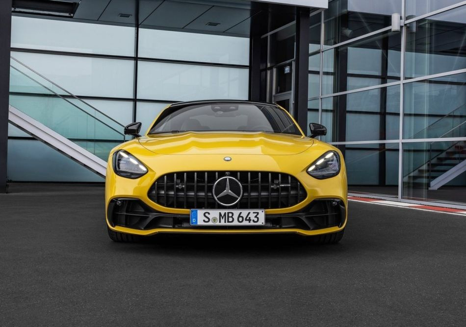 Test kupeja Mercedes-AMG GT: športna moč in eleganca