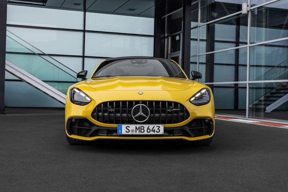 Test kupeja Mercedes-AMG GT: športna moč in eleganca
