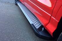 Ford Kuga/Escape 2013–2019 Stranske stopnice Allmond Grey (2 kos, aluminij) fotografija 8