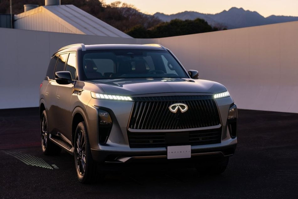 Infiniti QX80 2025: pregled – razkošje in moč na novi ravni