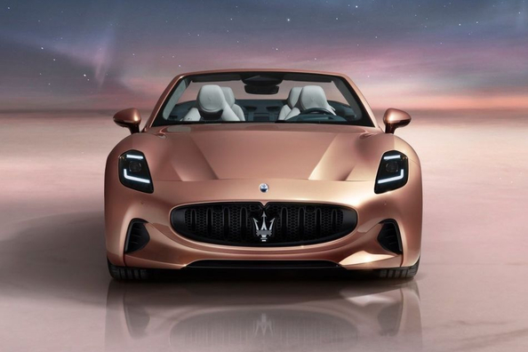 Maserati GranCabrio Folgore: pregled električnega kabrioleta