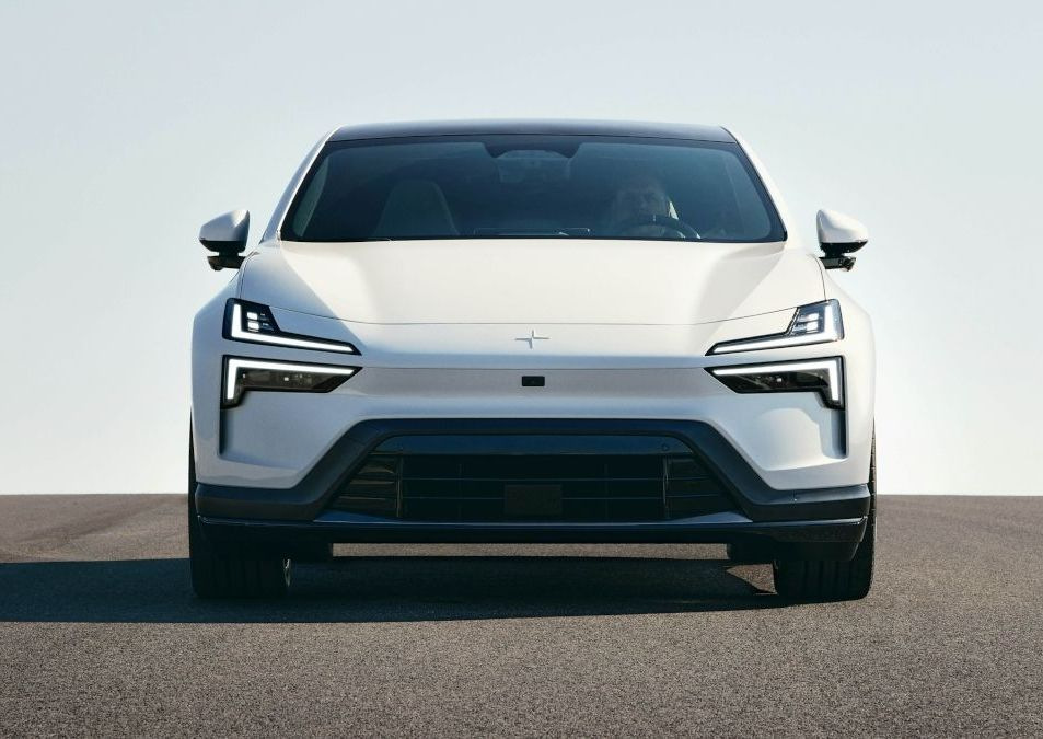 Test Polestar 4: električni kupejevski križanec z značajem