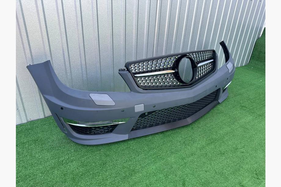 Mercedes razred C W204 2007–2015 Sprednji odbijač 2011-2014 AMG C63 z masko Diamond Black Image