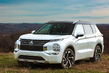 Pregled Mitsubishi Outlander PHEV 2024: hibrid za dolge poti fotografija 3