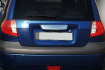 Hyundai Getz 2002– Okrasna letev nad registrsko tablico (2006↗, nerjavno jeklo) fotografija 3