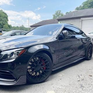 Stranski pragovi V4 (za C43/C63 AMG 2015-2019, karbon) fotografija 2