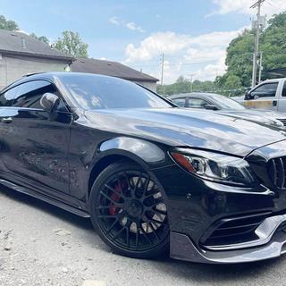 Stranski pragovi V4 (za C43/C63 AMG 2015-2019, karbon) fotografija 3