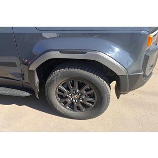Obrobe blatniških lokov Toyota Land Cruiser Prado 250 2023– fotografija 2