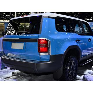 Kromirane obrobe zadnjih luči Toyota Land Cruiser Prado 250 2023– fotografija 2