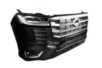 Toyota Land Cruiser 200 2007–2021 Facelift komplet za LC 300 High-Line (standardni komplet) fotografija 5