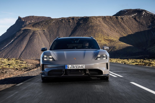 Test: Porsche Taycan Sport Turismo 2025