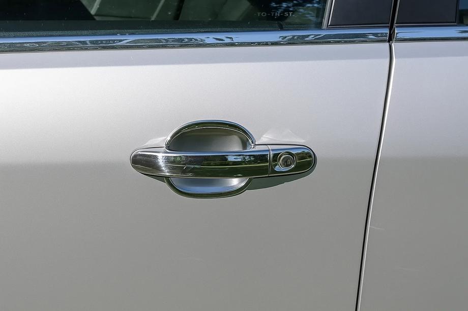 Ford Focus II 2005–2008 Obloge pod kljuke vrat (4 kosi, plastika) Image