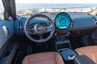 Test Mini Countryman Electric: električna evolucija elegantnega križanca fotografija 6