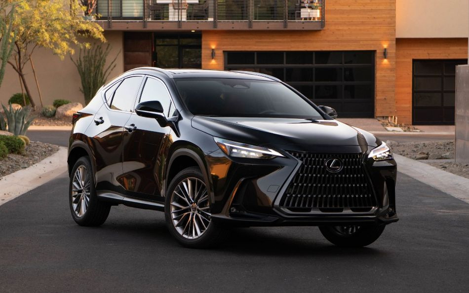 Lexus NX II: Pregled premijskega crossoverja