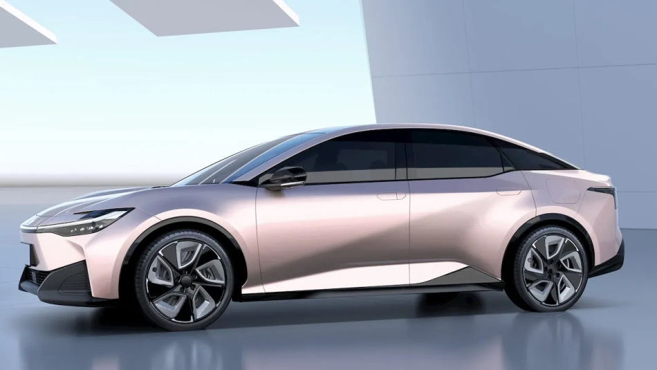 Pregled električne limuzine Toyota bZ3
