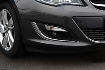 Opel Astra J 2009–2015 Kromirani okrasni pokrovi za meglenke (2 kos, nerjaveče jeklo) 2013-2017, Carmos fotografija 1
