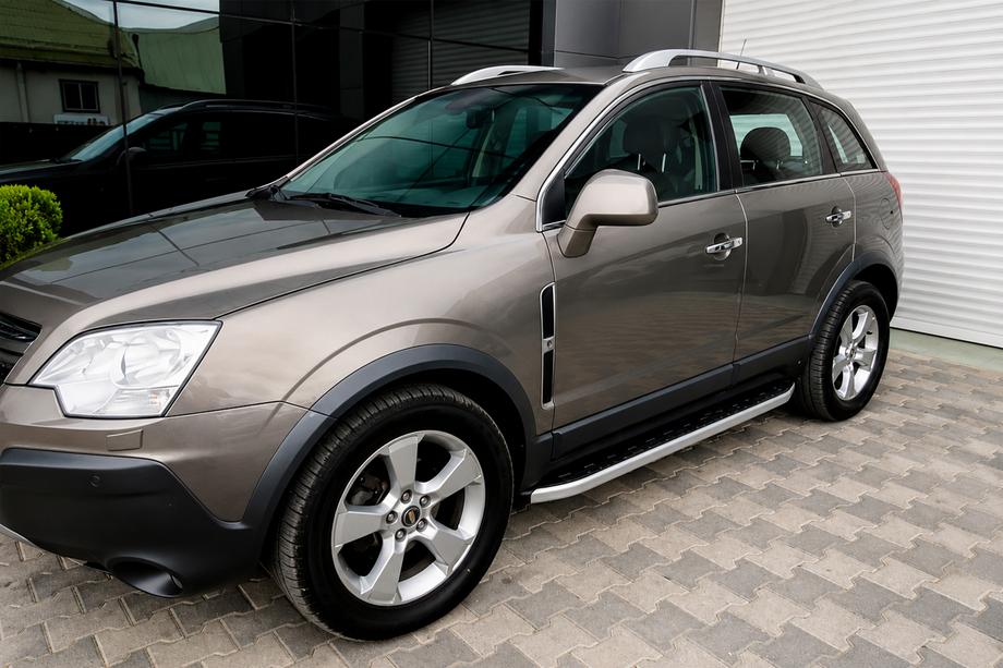 Opel Antara 2006–2017 Stranske stopnice Fullmond (2 kos, aluminij) Image