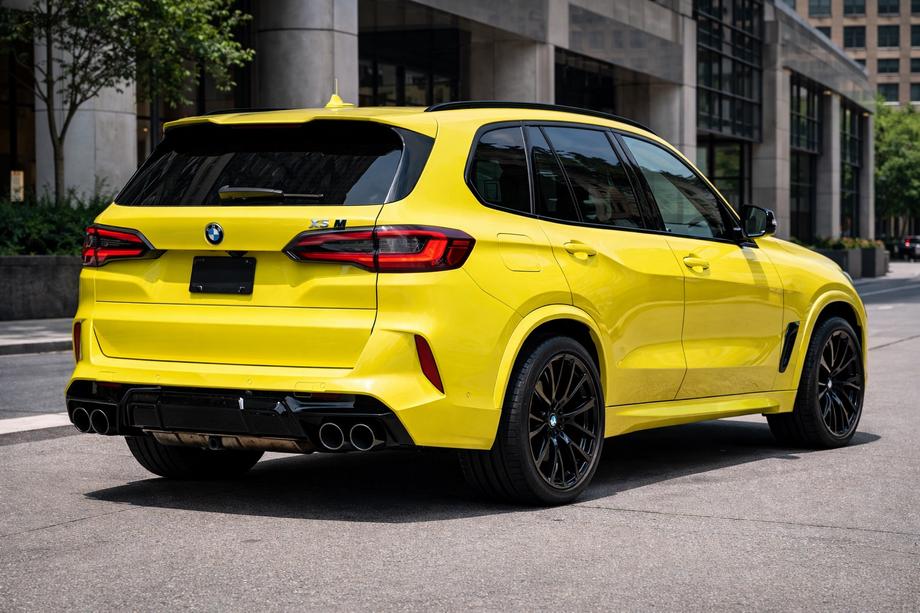 BMW X5 G05 2019–2026 Zadnji odbijač z difuzorjem v stilu X5M F95 Fotografija 2