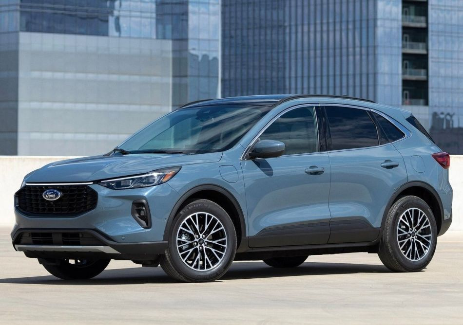 Pregled Ford Escape: prenova 2023