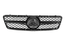 Mercedes razred C W203 2000–2007 Sprednja maska AMG fotografija 6