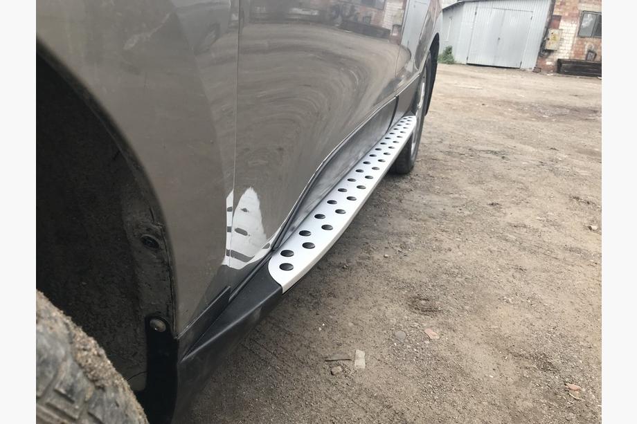 Hyundai IX-35 2010–2015 Stranski pragovi Niken-BMW-Style (2 kos, plastika) Image