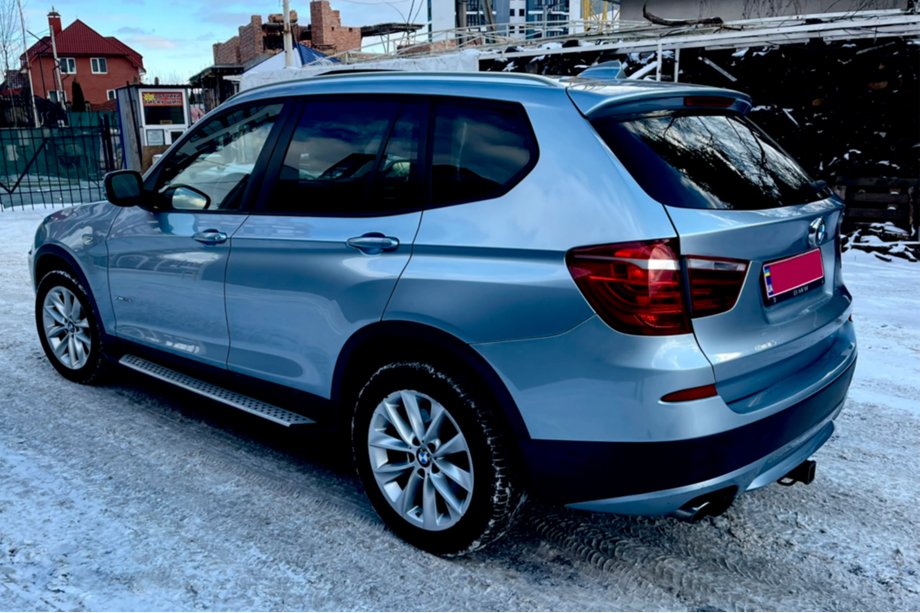 BMW X3 F25 2011–2018 Originalne bočne stopnice V1 (2 kos, aluminij) Fotografija 8