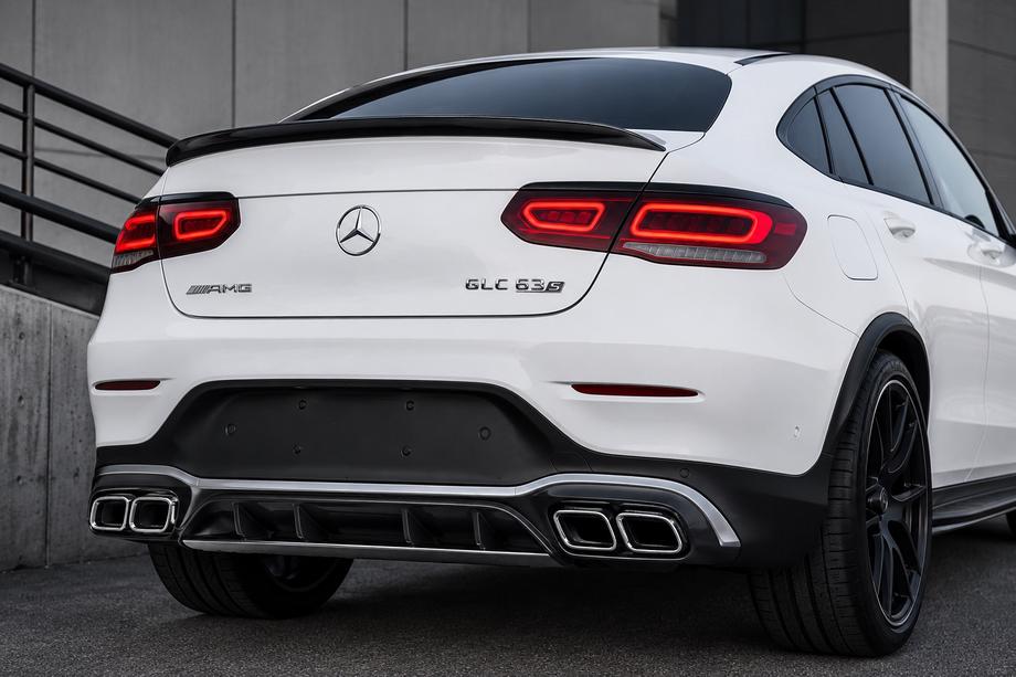 Mercedes GLC Coupé C253 2016–2023 Zadnji difuzor z izpušnimi nastavki Silver (Dizajn AMG63 2020-2022) Fotografija 4