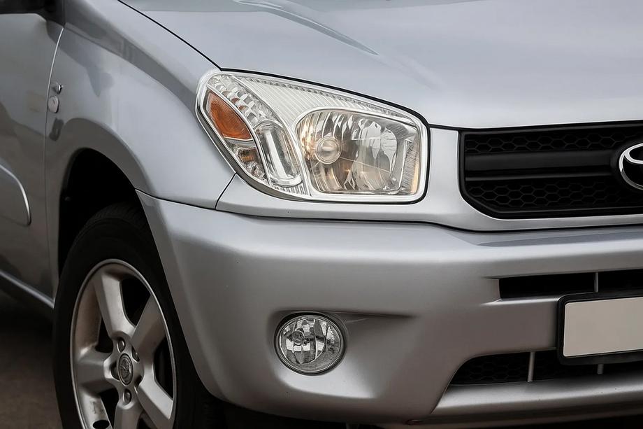 Toyota Rav 4 2001–2005 Kromirane obrobe žarometov (2 kosa, plastika) 2003–2006 Image