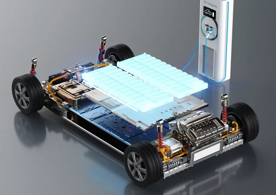 Koliko let zdrži baterija električnega avtomobila? Resnica o življenjski dobi