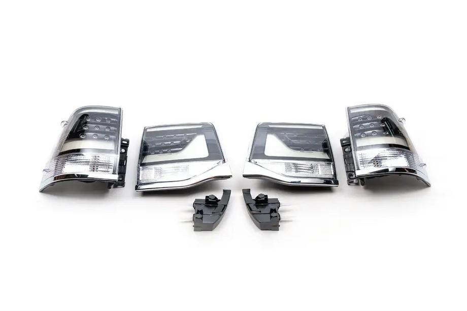 Toyota Land Cruiser 200 2007–2021 RAZPRODAJA! Zadnje luči 2016+ (Executive Black) Zunanji desni (na blatniku) Fotografija 2