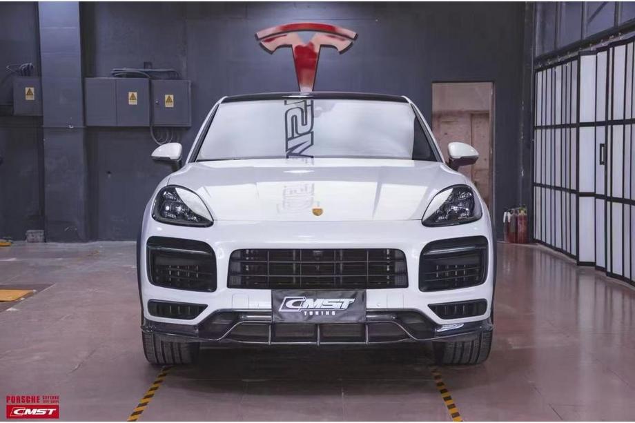 Porsche Cayenne 2018– Komplet bodykita cmst-style Carbon (za Coupe 2019-2022) Image
