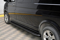 Volkswagen T5 2010–2015 Stranske stopnice tipa X5, črne (2 kos, aluminij) Dolga medosna razdalja fotografija 5