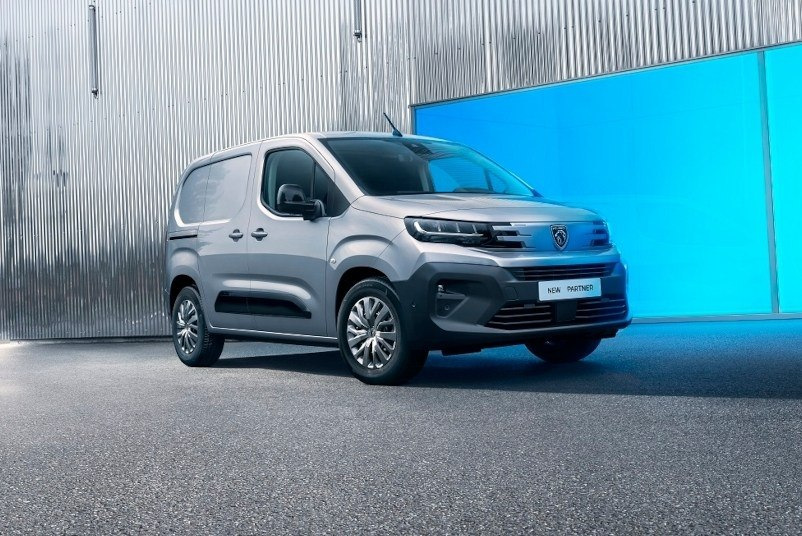 Prenovljeni Peugeot Partner 2024: praktičnost v novi preobleki