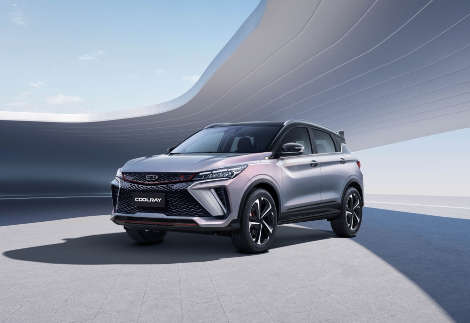 Prenovljeni Geely Coolray 2023: izstopajoč igralec med kompaktnimi križanci