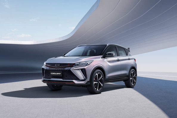 Prenovljeni Geely Coolray 2023: izstopajoč igralec med kompaktnimi križanci