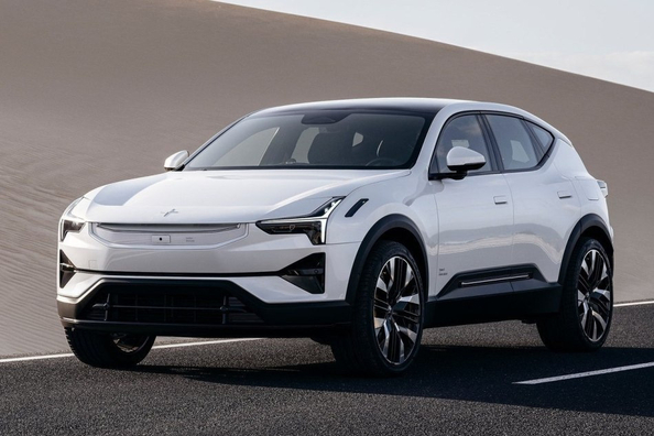 Test Polestar 3: skandinavski električni križanec s poudarkom na tehnologiji