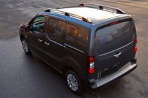 Peugeot Partner Tepee 2008–2018 Strešne vzdolžne letve Skyport (mat siva) fotografija 5