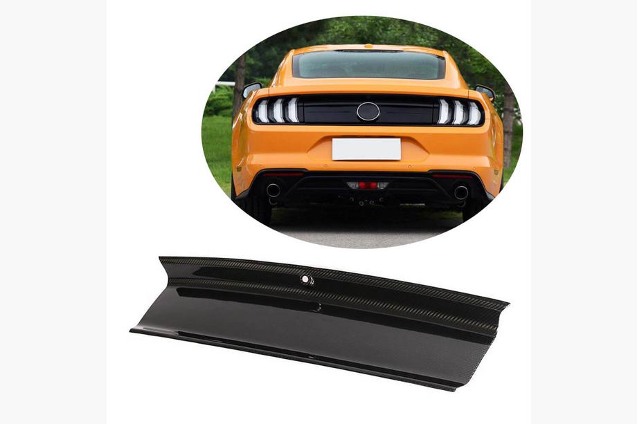 Ford Mustang 2015–2023 Obloga pokrova prtljažnika (Karbon) Image