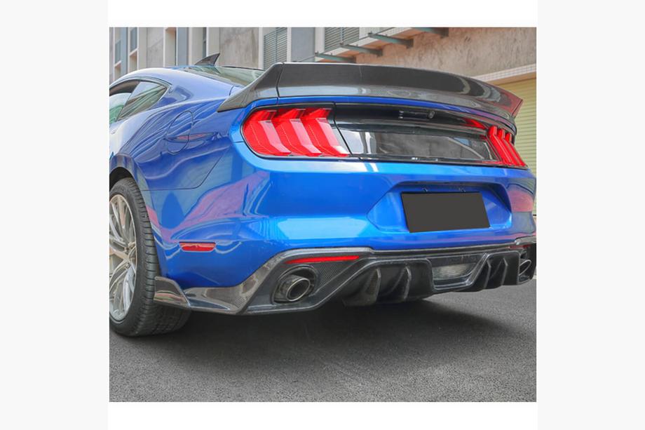Ford Mustang 2015–2023 Difuzor zadnjega odbijača V1 (2018-2021, Karbon) Fotografija 2